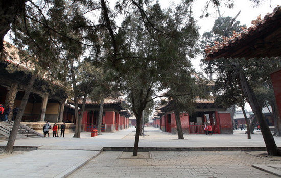 十三御碑亭院 十三御碑亭院